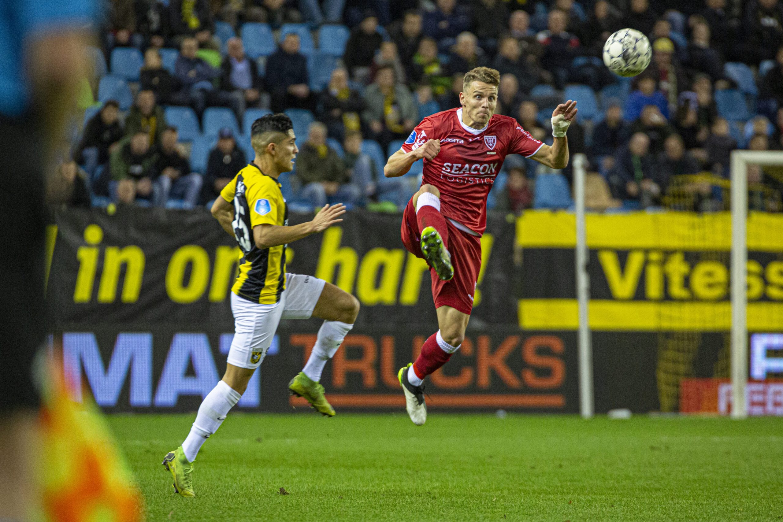 Data analysis: looking for an attacking right-back in the Dutch Keuken Kampioen Divisie