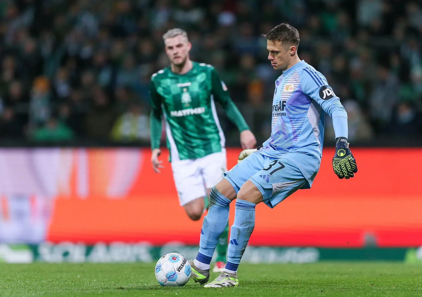 Goalplayer Value Added (GV+): measuring passing contribution in the build-up for goalkeepers